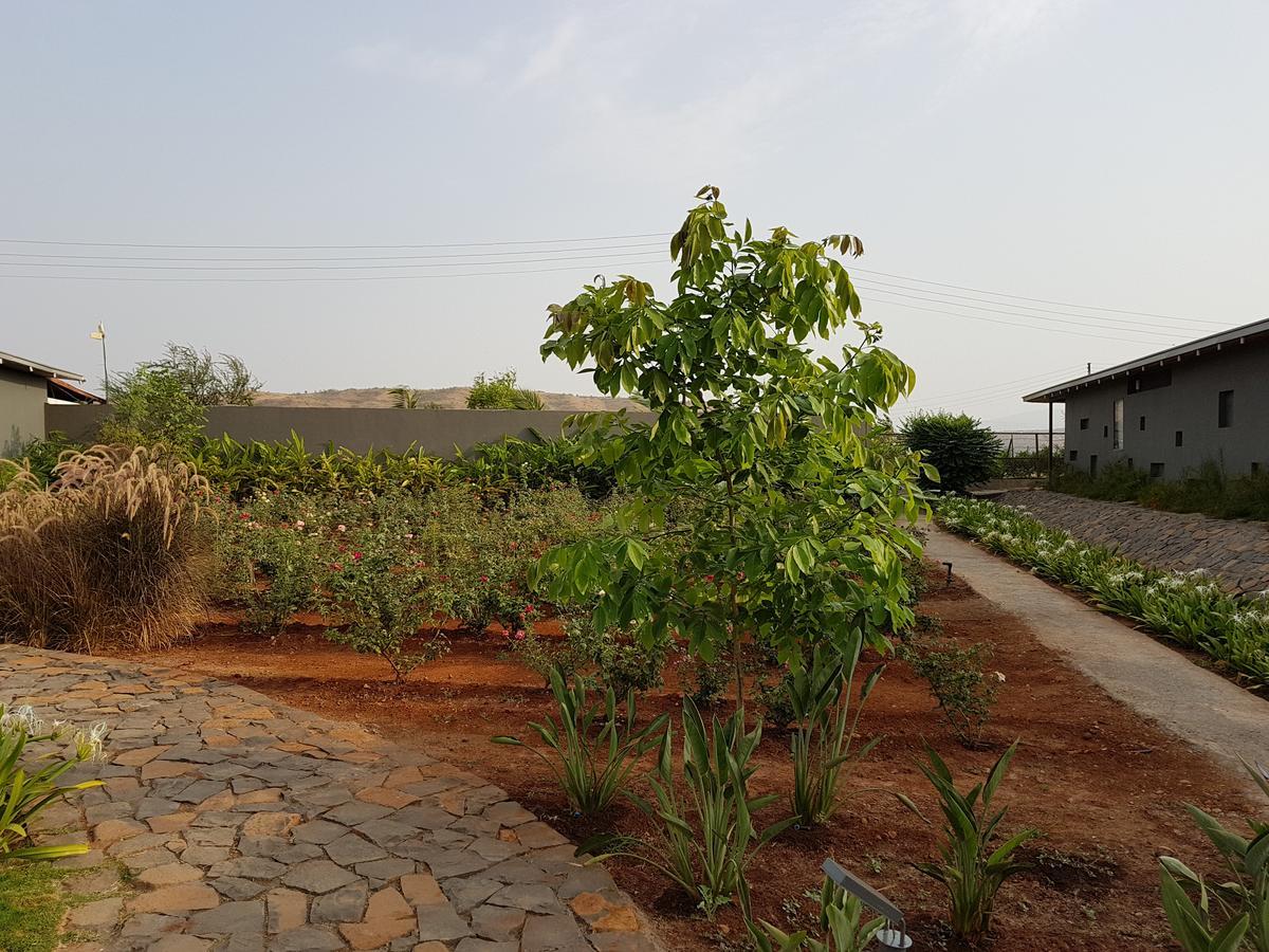 Hotel Beyond By Sula Nashik Esterno foto